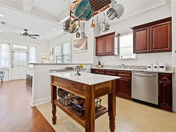 5th image of 3931 General Taylor St