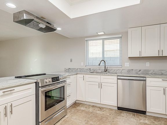 4th image of 4414 N 106th Dr