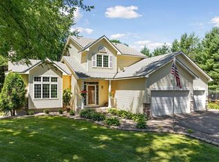 1600 Woodbury Dr, Woodbury, MN 55129