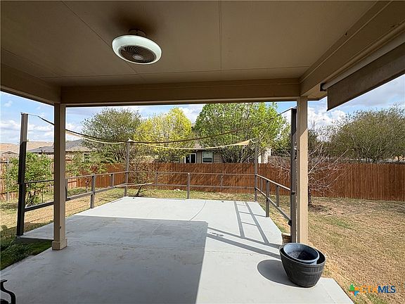 4th image of 102 Wisteria Way