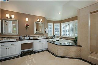 3rd image of 4121 Grant Ct