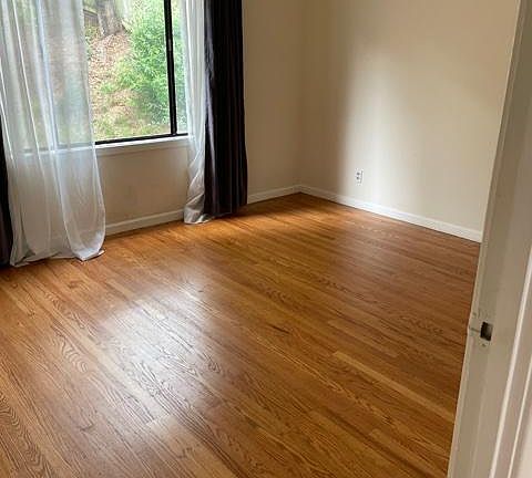 5th image of 2039 9th Ave