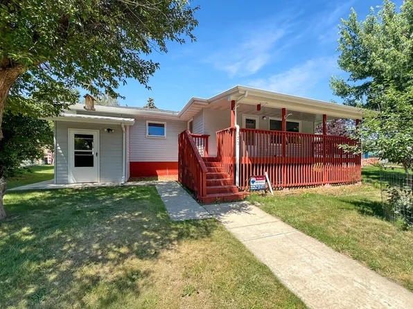 152 A St, Belt, MT 59412