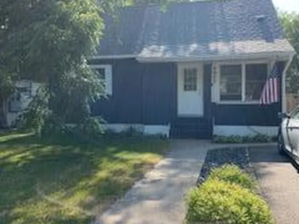 4605 Bald Eagle Ave, White Bear Lake, MN 55110