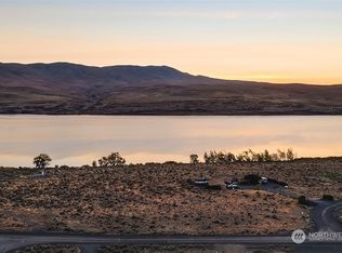 404 Lakeside Way SW, Mattawa, WA 99349