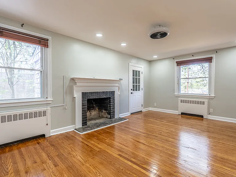 644 Meetinghouse Rd — Photo 29