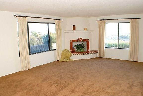 3rd image of 5359 N Camino De La Cumbre