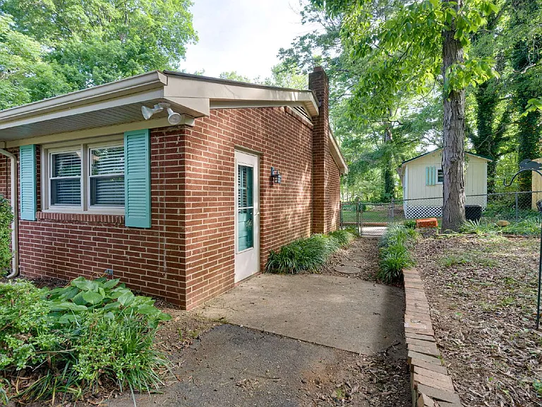 2026 Jefferson Dr — Photo 5