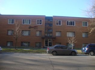 60 Edmonton St #18, Winnipeg, MB R3C 1P7