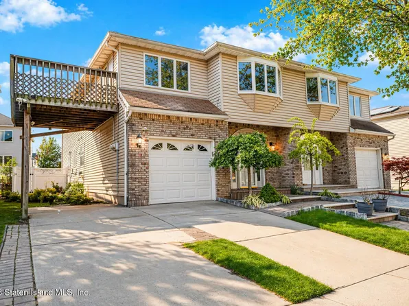 742 Maguire Ave, Staten Island, NY 10309