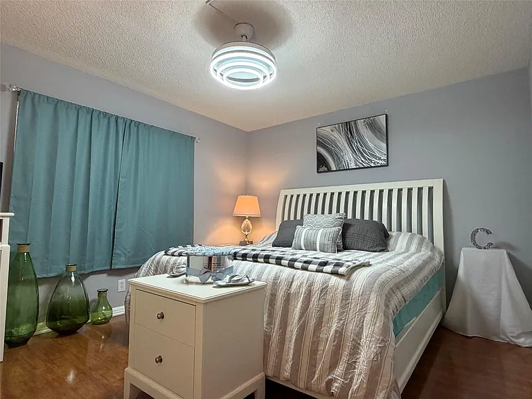 2304 Lucaya Ln #L4 — Photo 34