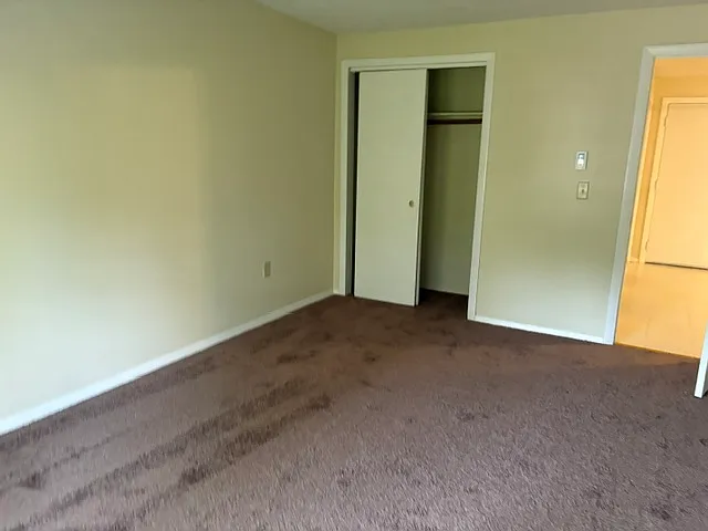 28 Dinan Dr #5 — Photo 6