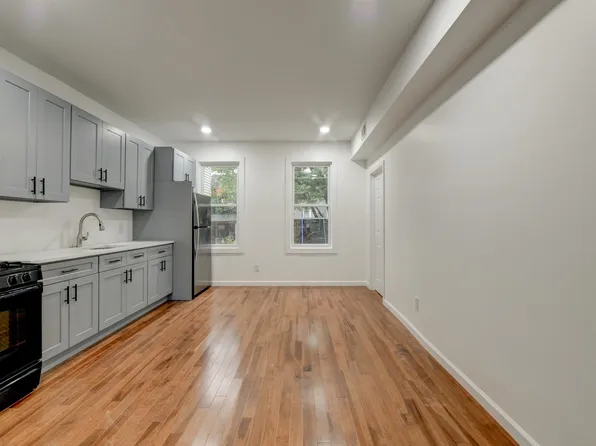 37 Logan Avenue image 2 of 30