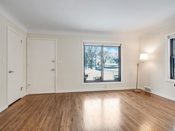 5th image of 5101 Zenith Ave S #5101