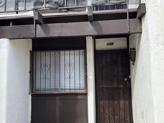 3rd image of 1405 Vegas Valley Dr #335