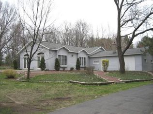 W13250 Buttercup Ave, Hancock, WI 54943