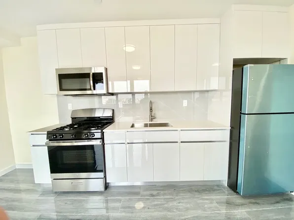 1705 East 17th Street image 1 of 10