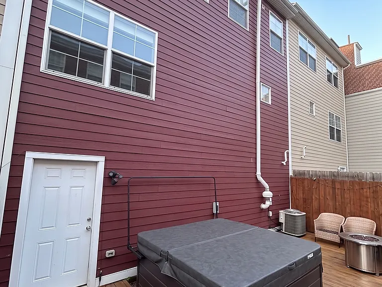 826 Spring Garden Ave — Photo 3