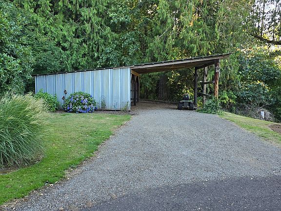 5th image of 16205 NE 189th Cir
