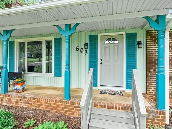 3rd image of 603 Woodlake Dr