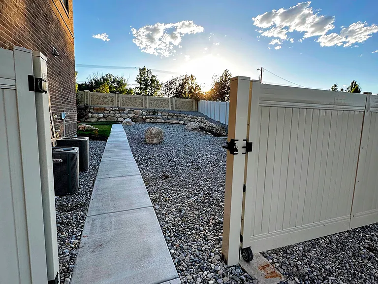 11642 S Groves View Dr — Photo 37