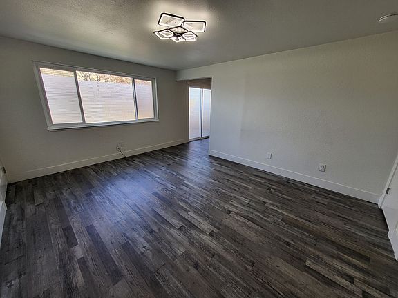 3rd image of 3410 Woodside Dr #30-B