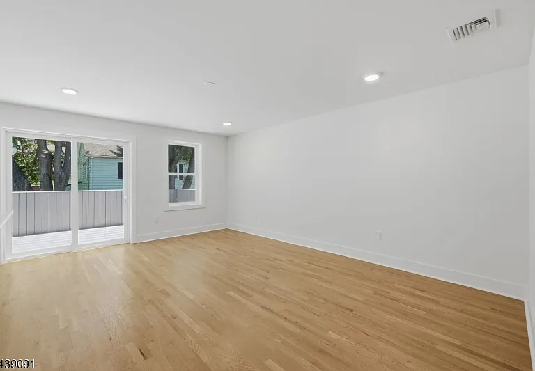 116 Valley St #2 — Photo 9