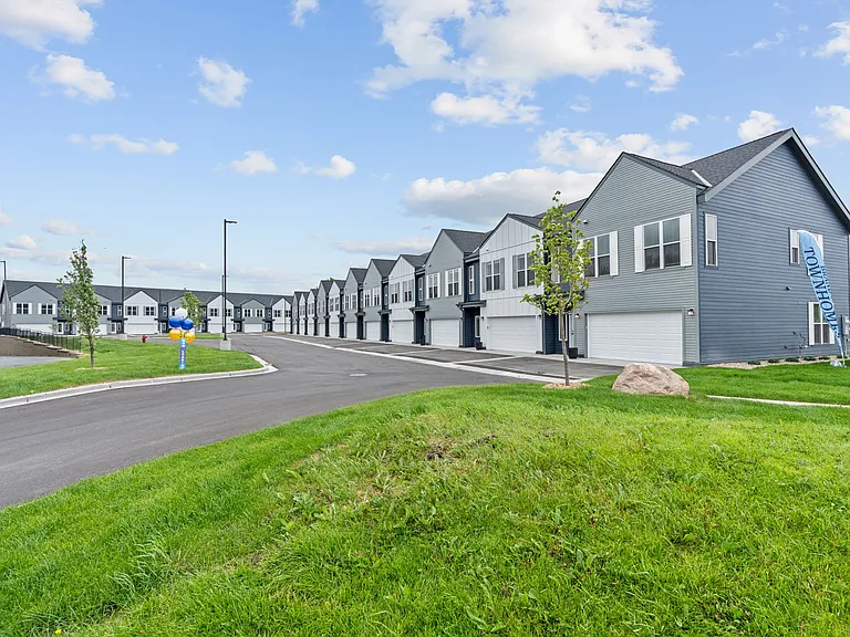 Townhomes at Preserve — Photo 31