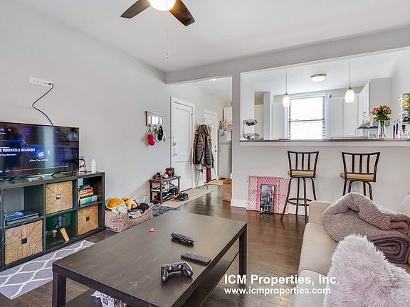 2nd image of 3929 N Keeler Ave #1K