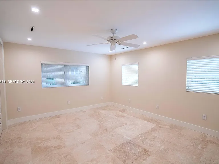 4150 Monserrate St — Photo 41