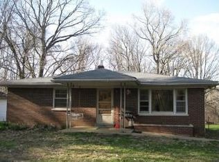 8706 Boberg Rd, Wadesville, IN 47638