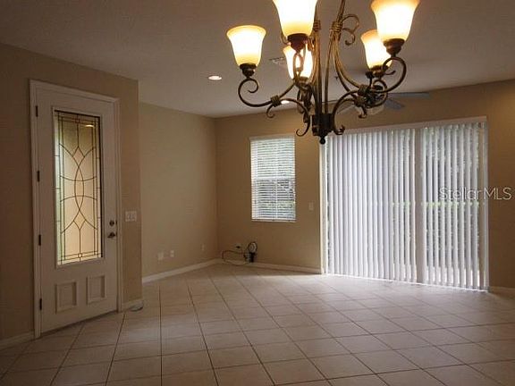 3rd image of 116 Canterbury Bell Dr