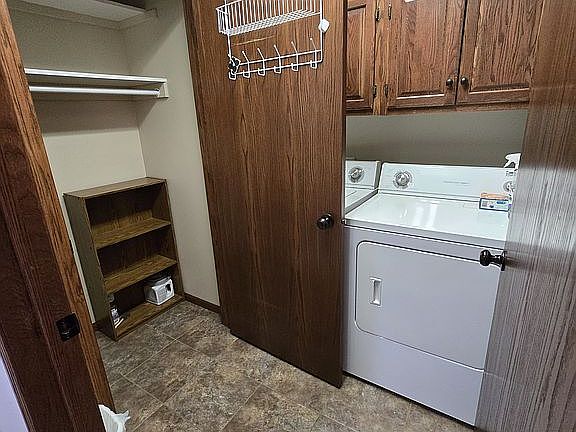 4th image of 1806 W Taylor Ave