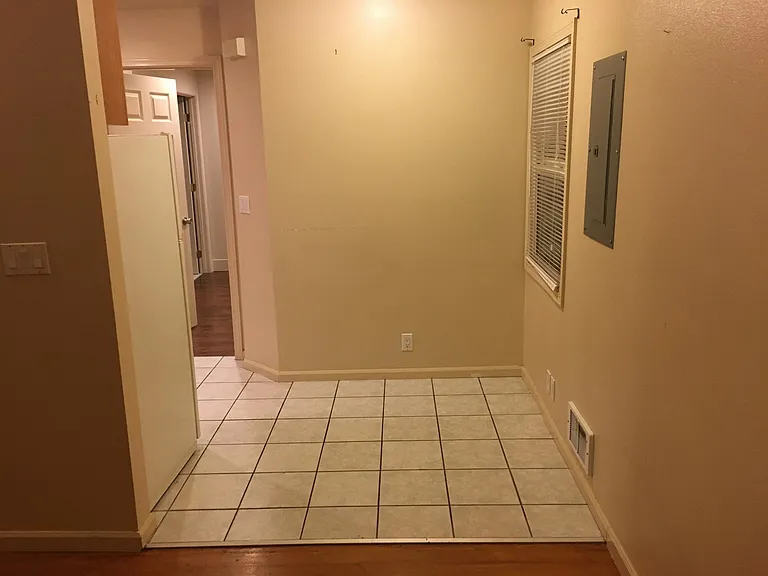 822 Sunset Blvd NE #101 — Photo 9