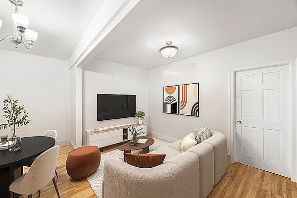 1st image of 163 W 17th St #C4