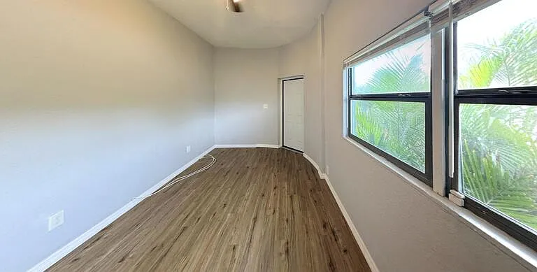 14125 Palm St #3 — Photo 4
