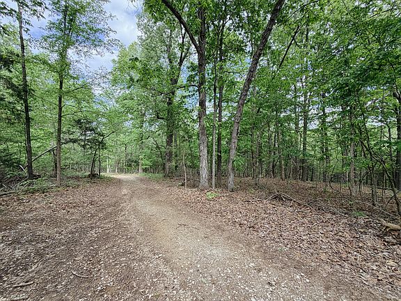 5th image of 406 Lakewood Rd Tract 2