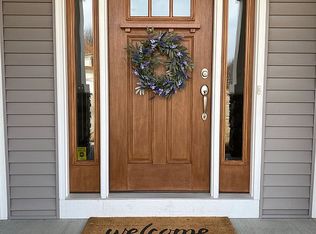 1924 Fox Prairie Rd, Saint Joseph, MI 49085