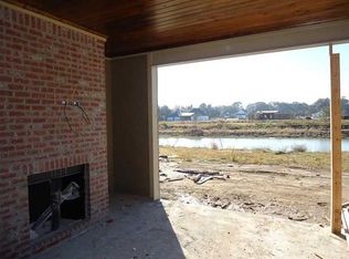 202 Bayou Lake Dr, Youngsville, LA 70592