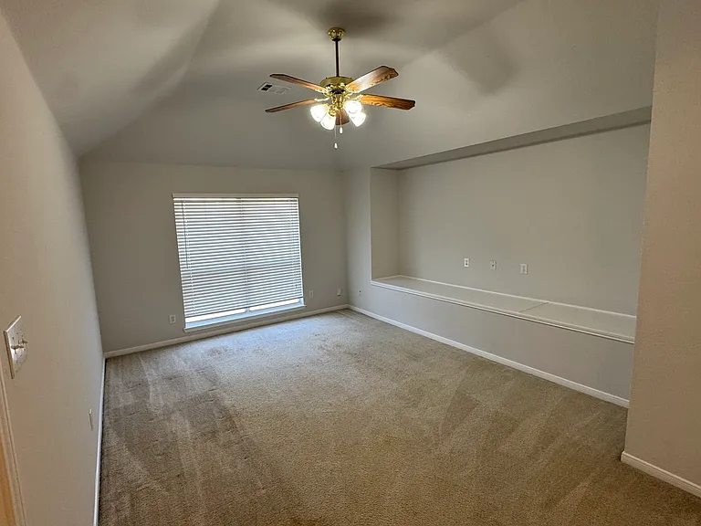 3813 Cedar Ridge Ct — Photo 23