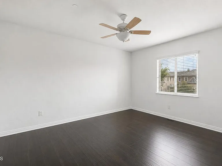 197 Pelican Pointe Ct — Photo 20