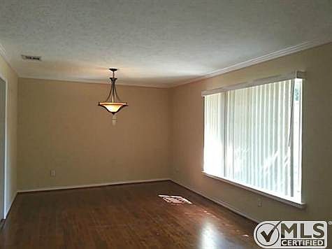 5th image of 2415 Greenport Dr