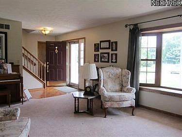 4th image of 3228 Evergreen Dr