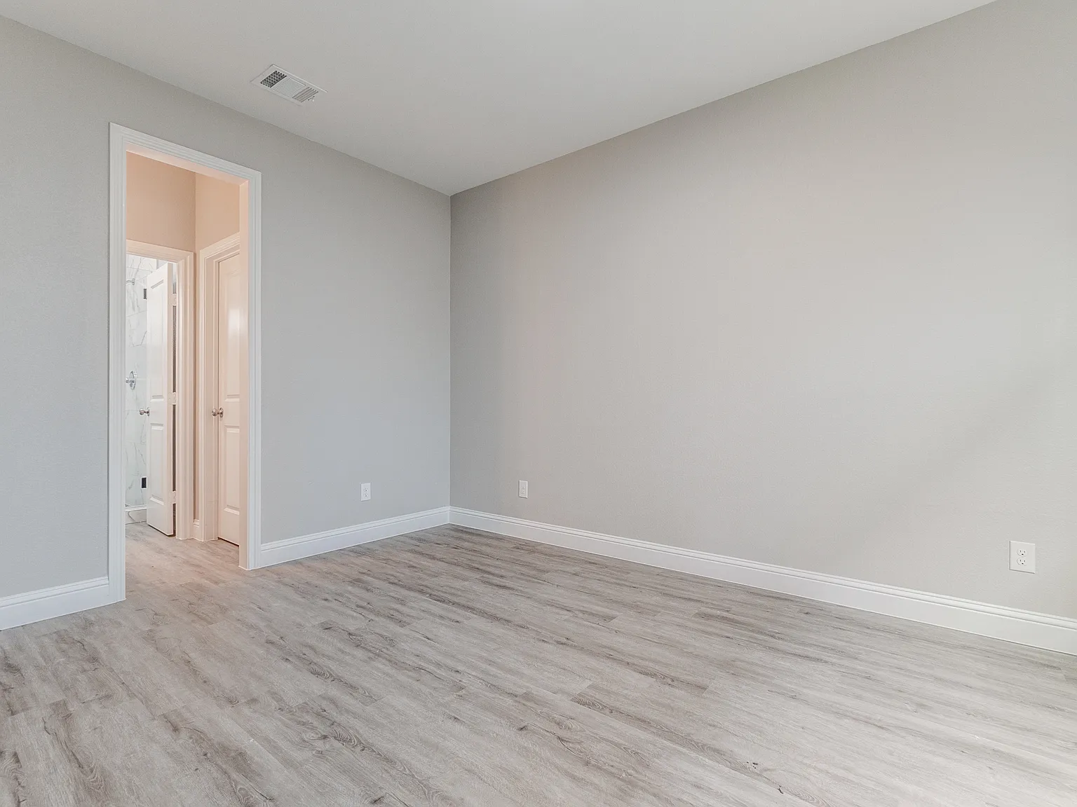 6315 Pebble Avenue - 1 — Photo 3