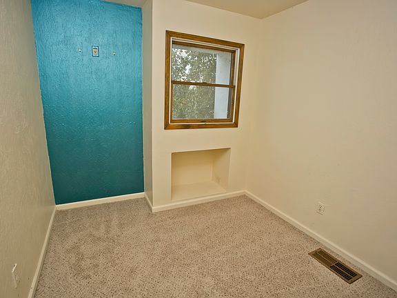 3rd image of 1205 Mae Ave