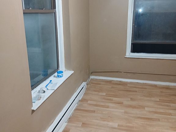 2nd image of 876 Payne Ave APT 21