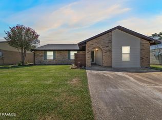 113 Plaza Village Dr, Lafayette, LA 70506