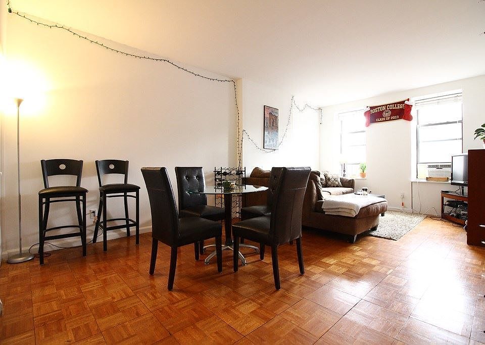 1st image of 301 W 21st St APT 5F