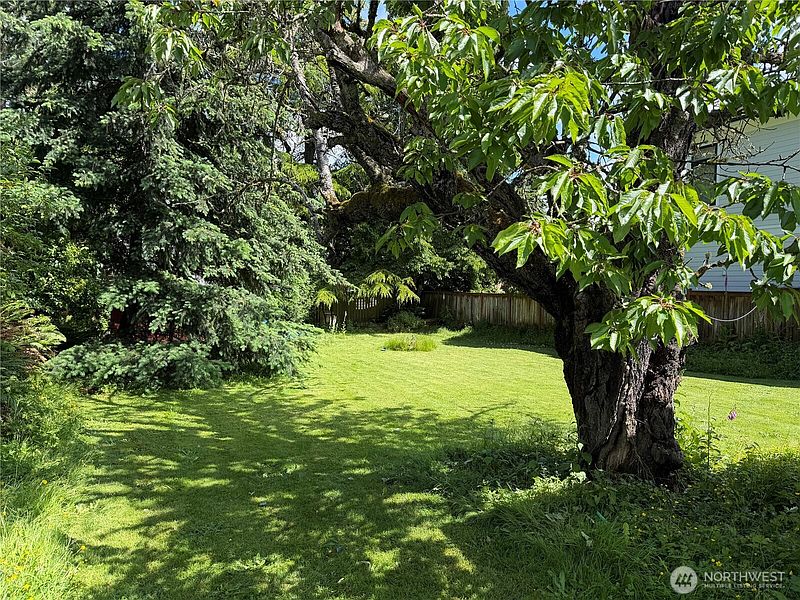 2nd image of 3218 NE 97th Street