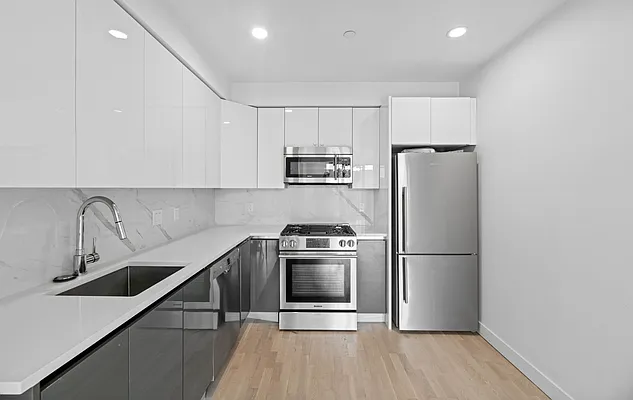 Rented by Living New York | media 32